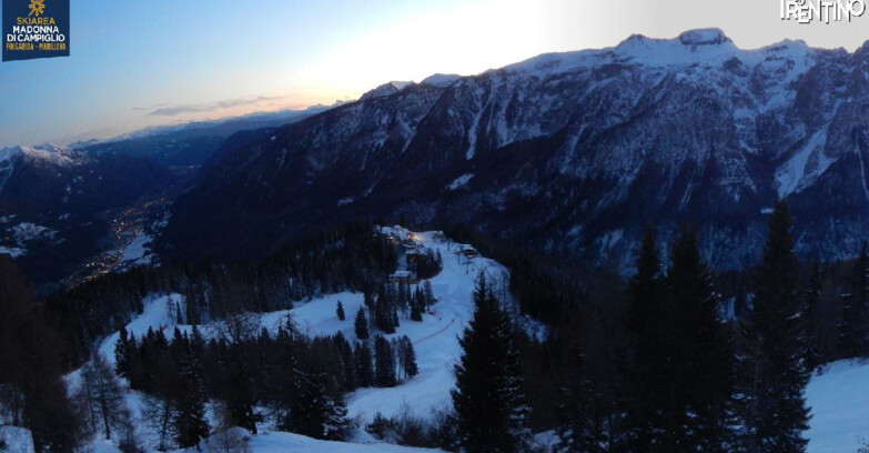 Webcam Ski area Campiglio Dolomiti di Brenta Val di Sole Val Rendena - Folgarida Malghet Aut 