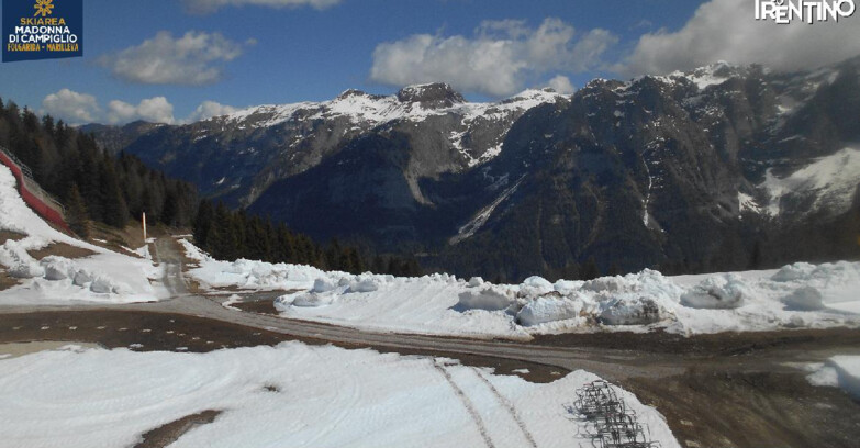 Webcam Skiarea Campiglio Dolomiti di Brenta Val di Sole Val Rendena - Pista delle Rocce - Folgarida