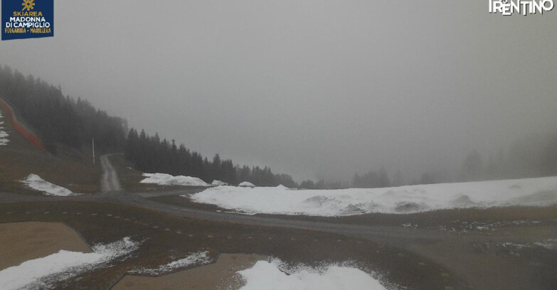 Webcam Skiarea Campiglio Dolomiti di Brenta Val di Sole Val Rendena - Pista delle Rocce - Folgarida