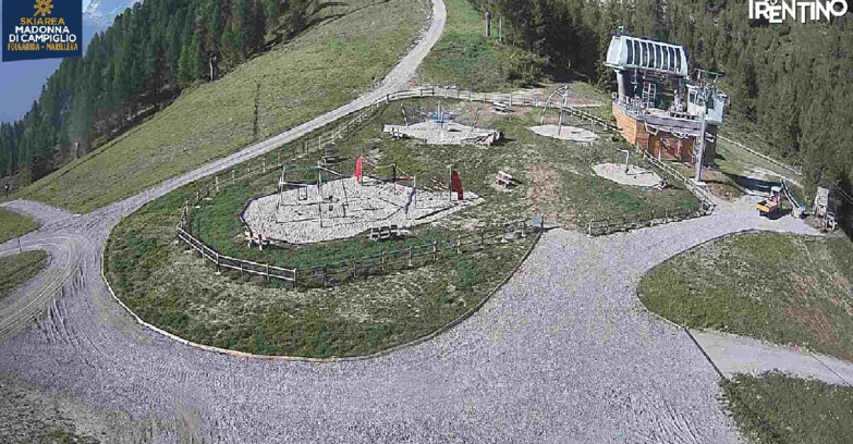 Webcam Skiarea Campiglio Dolomiti di Brenta Val di Sole Val Rendena - Pista delle Rocce - Folgarida