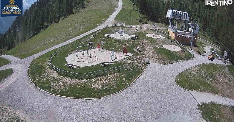 Webcam Ski area Campiglio Dolomiti di Brenta Val di Sole Val Rendena - Pista delle Rocce - Folgarida