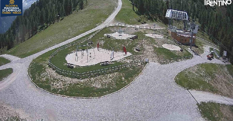 Webcam Ski area Campiglio Dolomiti di Brenta Val di Sole Val Rendena - Pista delle Rocce - Folgarida