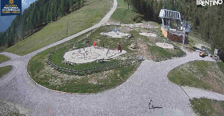 Webcam Ski area Campiglio Dolomiti di Brenta Val di Sole Val Rendena - Pista delle Rocce - Folgarida