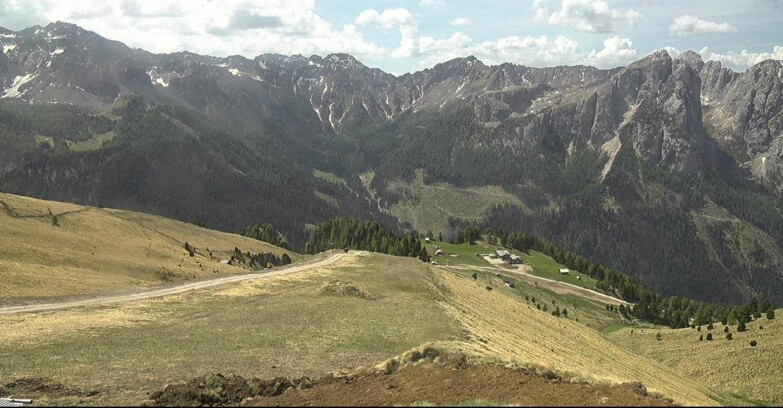 Webcam Pozza di Fassa-Aloch-Buffaure  - Rifugio Baita Cuz