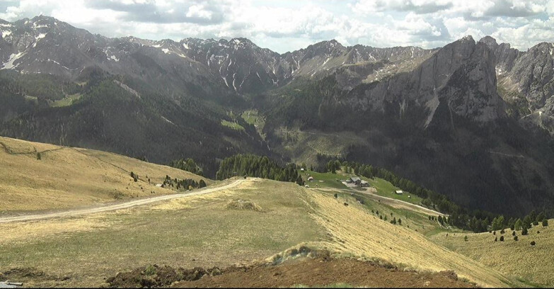 Webcam Pozza di Fassa-Aloch-Buffaure  - Rifugio Baita Cuz