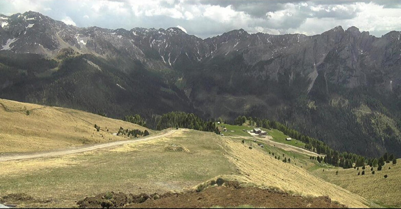 Webcam Pozza di Fassa-Aloch-Buffaure  - Rifugio Baita Cuz