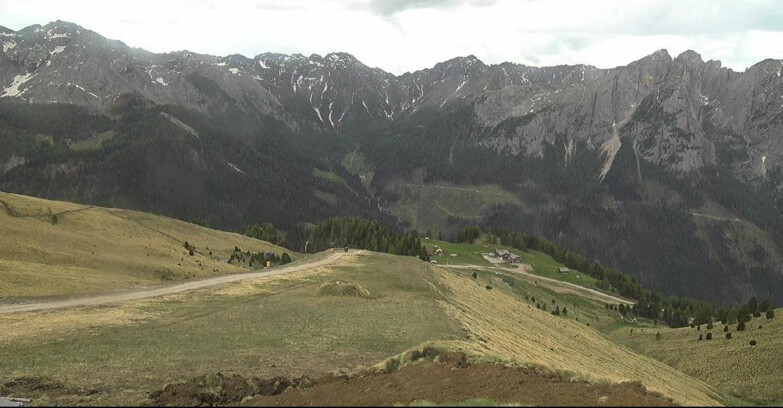 Webcam Pozza di Fassa-Aloch-Buffaure  - Rifugio Baita Cuz