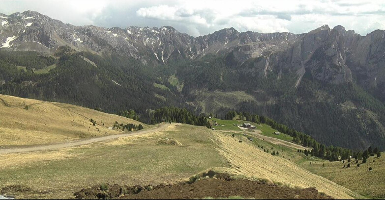 Webcam Pozza di Fassa-Aloch-Buffaure  - Rifugio Baita Cuz