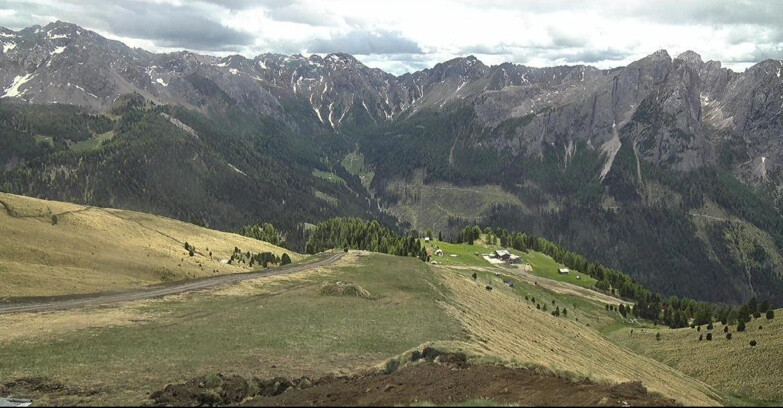 Webcam Pozza di Fassa-Aloch-Buffaure  - Rifugio Baita Cuz