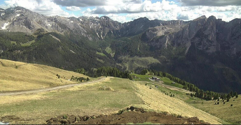 Webcam Pozza di Fassa-Aloch-Buffaure  - Rifugio Baita Cuz