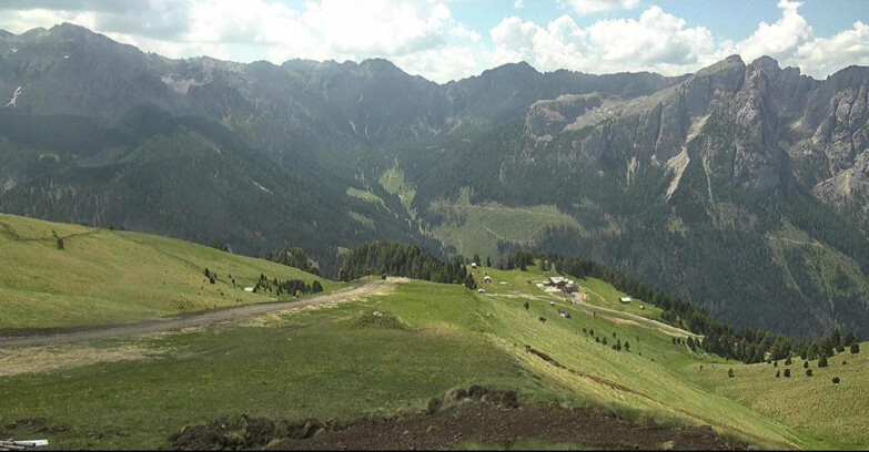 Webcam Pozza di Fassa-Aloch-Buffaure  - Rifugio Baita Cuz