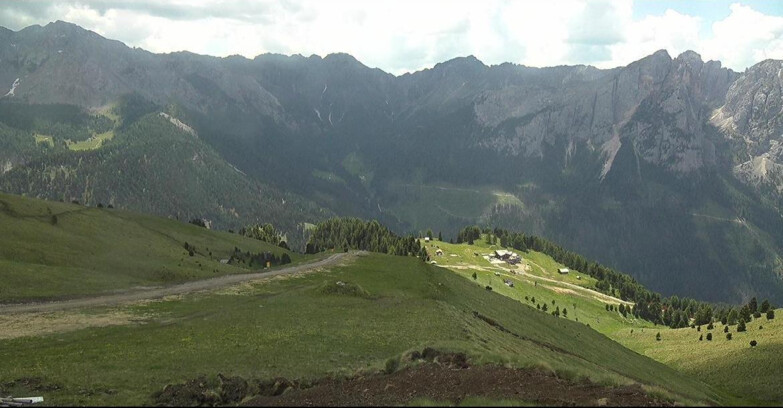 Webcam Pozza di Fassa-Aloch-Buffaure  - Rifugio Baita Cuz