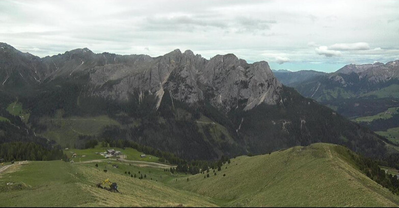 Webcam Pozza di Fassa-Aloch-Buffaure  - Cima 11 e Cima 12