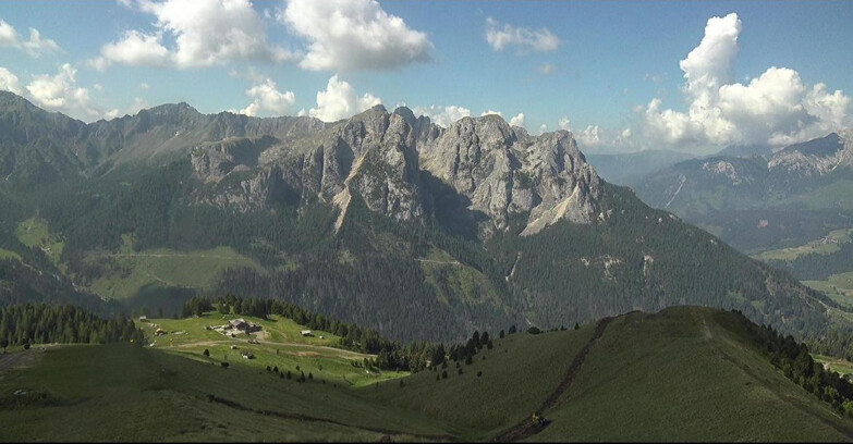 Webcam Pozza di Fassa-Aloch-Buffaure  - Cima 11 e Cima 12