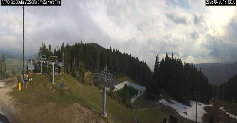 Webcam Лавароне  - Chair lift Laghetto 