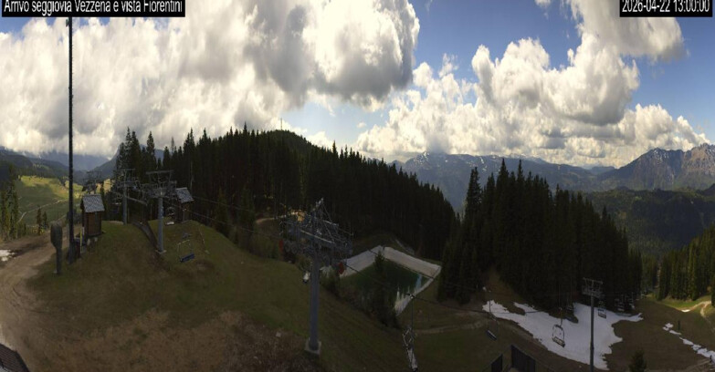 Webcam Lavarone - Chair lift Laghetto 