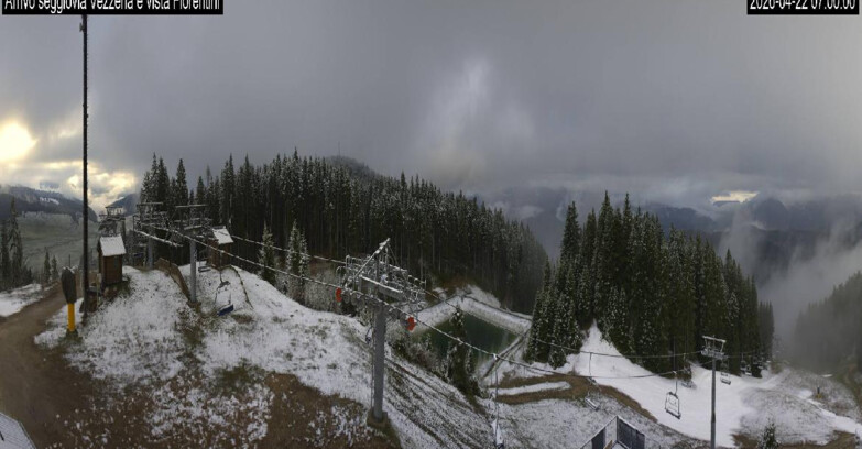 Webcam Lavarone - Chair lift Laghetto 