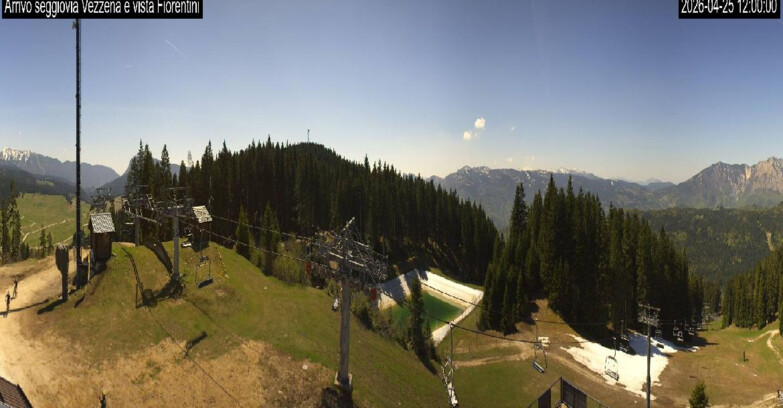 Webcam Lavarone - Chair lift Laghetto 
