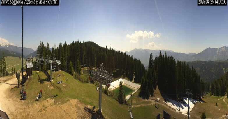 Webcam Lavarone - Chair lift Laghetto 