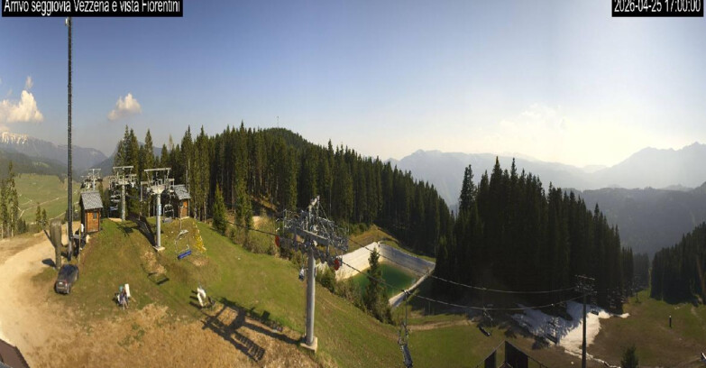 Webcam Lavarone - Chair lift Laghetto 