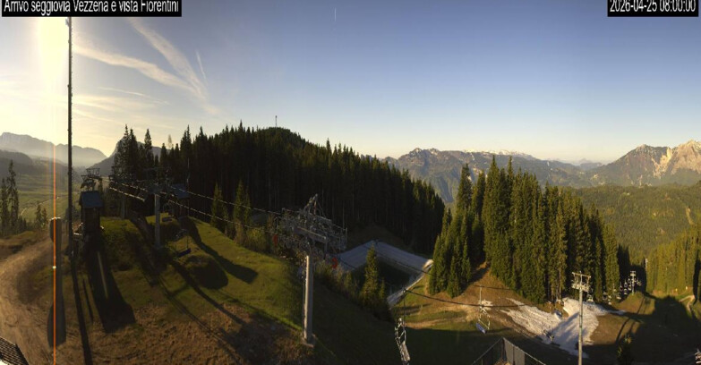 Webcam Lavarone - Chair lift Laghetto 