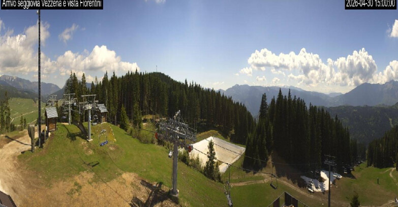 Webcam Lavarone - Chair lift Laghetto 