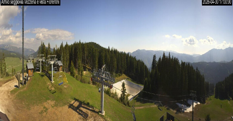 Webcam Lavarone - Chair lift Laghetto 