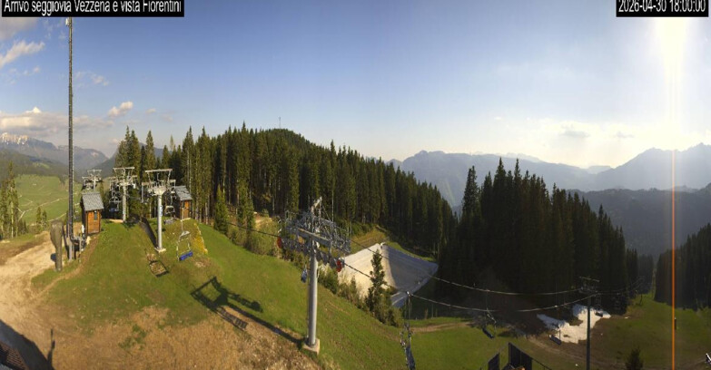 Webcam Lavarone - Chair lift Laghetto 