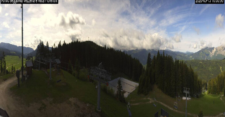 Webcam Ski area Lavarone - Arrivo seggiovia Laghetto