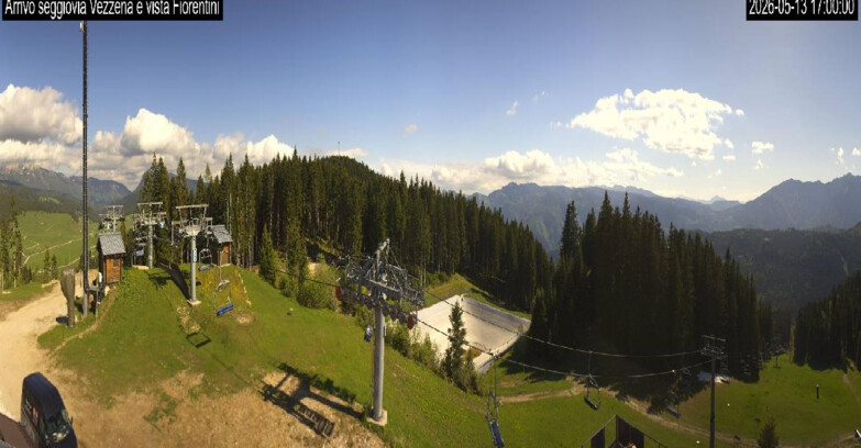 Webcam Ski area Lavarone - Arrivo seggiovia Laghetto
