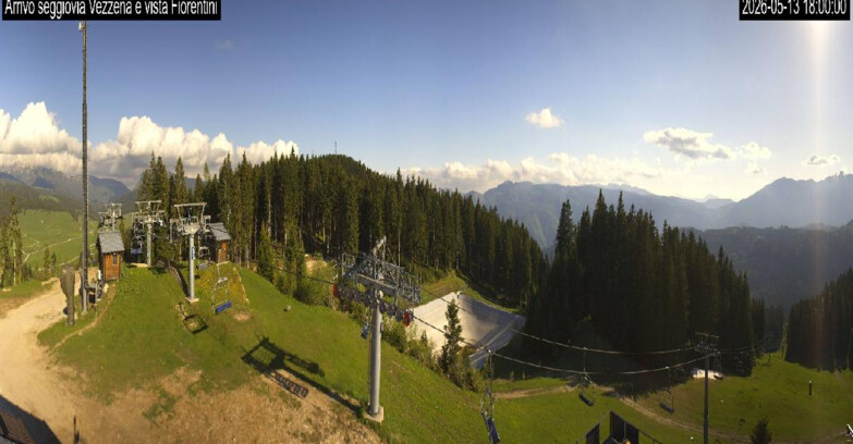 Webcam Ski area Lavarone - Arrivo seggiovia Laghetto