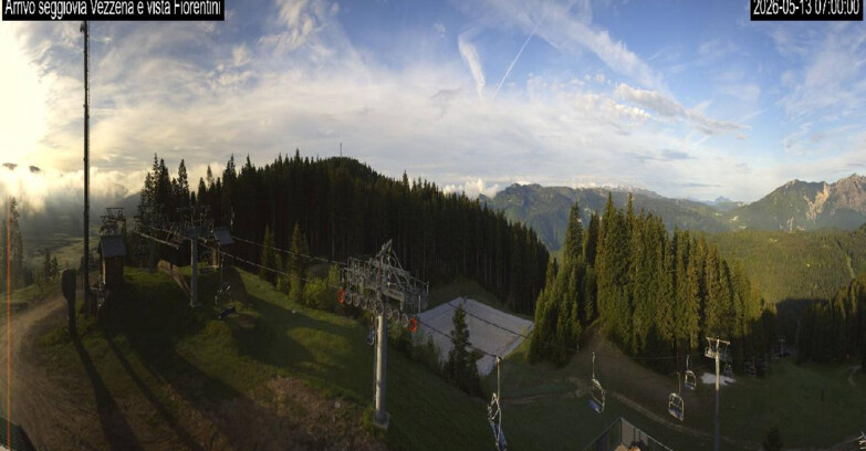 Webcam Ski area Lavarone - Arrivo seggiovia Laghetto