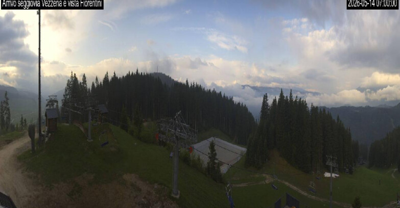 Webcam Ski Area Lavarone  - Chair lift Laghetto 