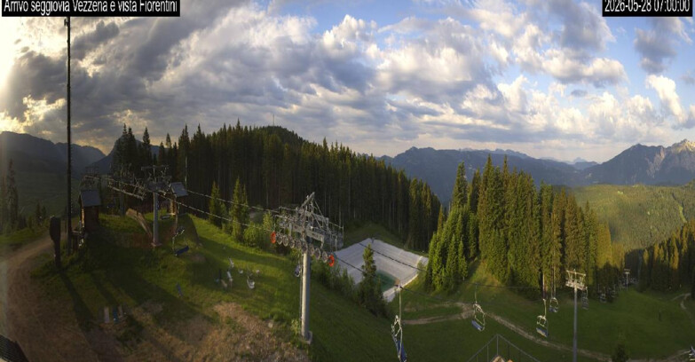 Webcam Lavarone Skigegiet - Laghetto Sessellift 