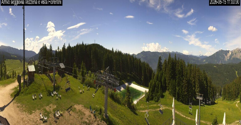 Webcam Ski area Lavarone - Arrivo seggiovia Laghetto