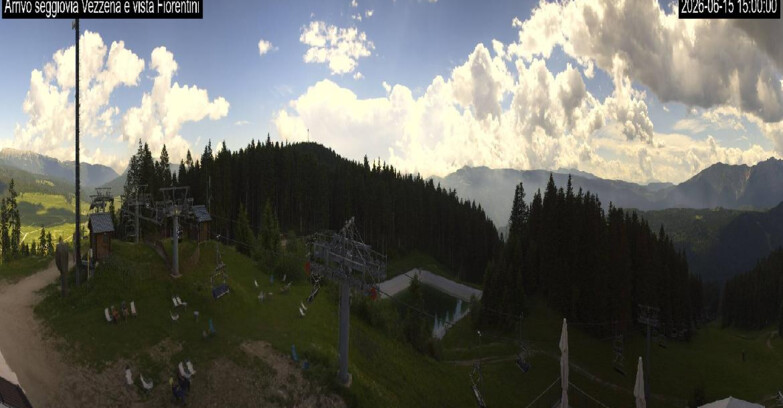 Webcam Lavarone - Chair lift Laghetto 