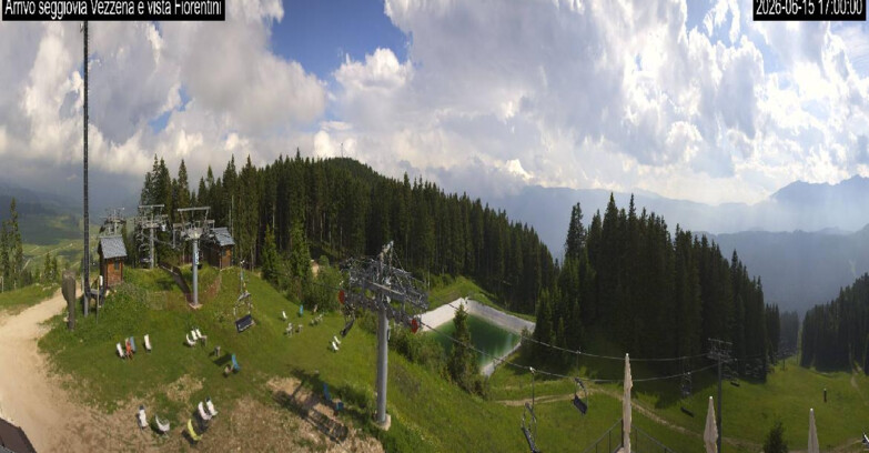 Webcam Lavarone - Chair lift Laghetto 