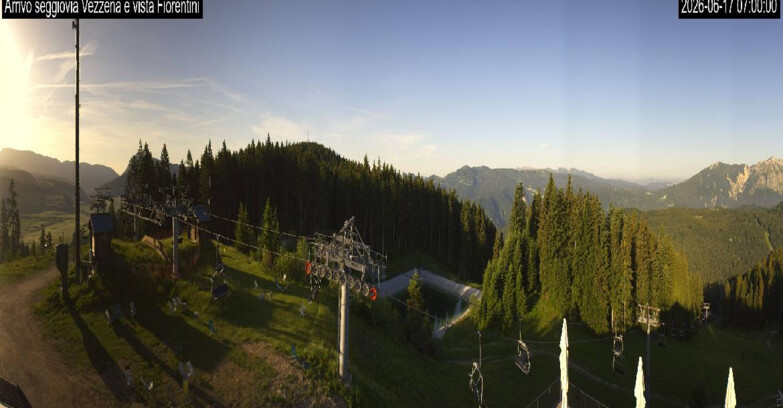 Webcam Lavarone Skigegiet - Laghetto Sessellift 