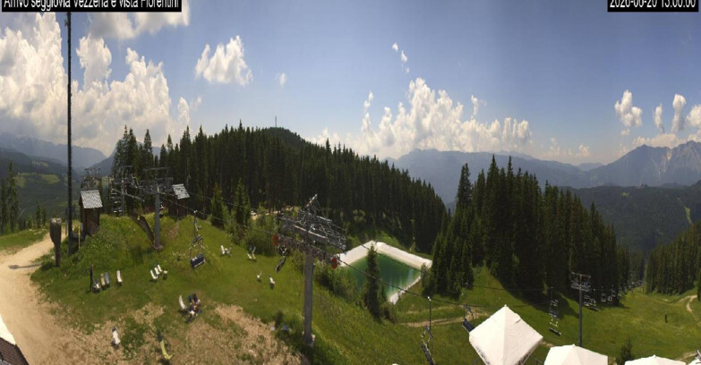 Webcam Ski area Lavarone - Arrivo seggiovia Laghetto