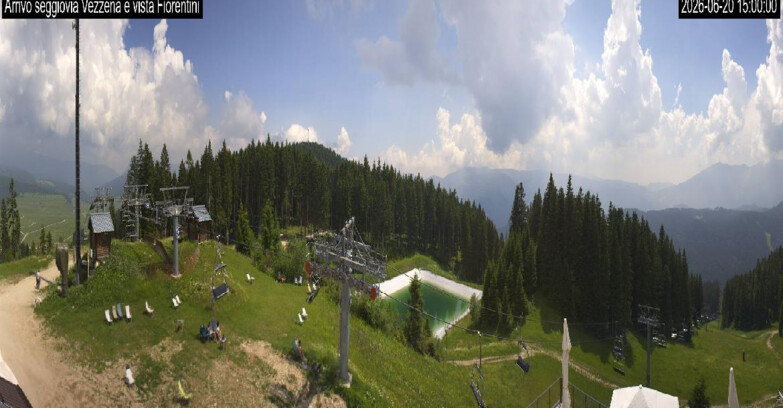 Webcam Ski area Lavarone - Arrivo seggiovia Laghetto