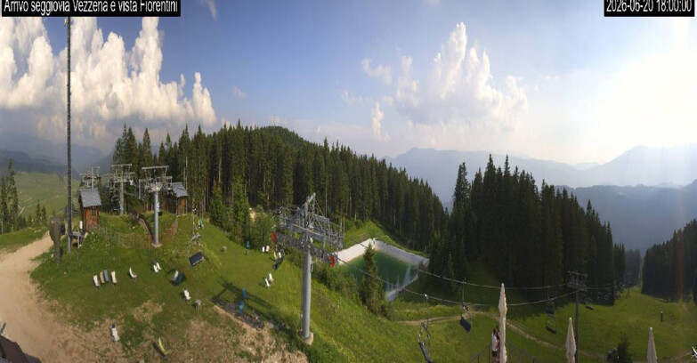 Webcam Ski area Lavarone - Arrivo seggiovia Laghetto