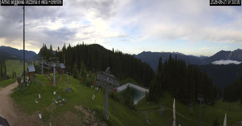 Webcam Ski Area Lavarone  - Chair lift Laghetto 