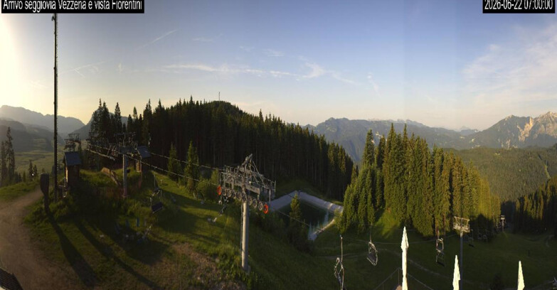 Webcam Lavarone - Chair lift Laghetto 