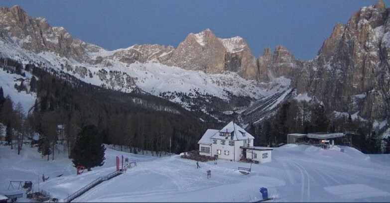 Webcam Vigo di Fassa-Pera-Ciampedìe - Vigo - Roda de Vael