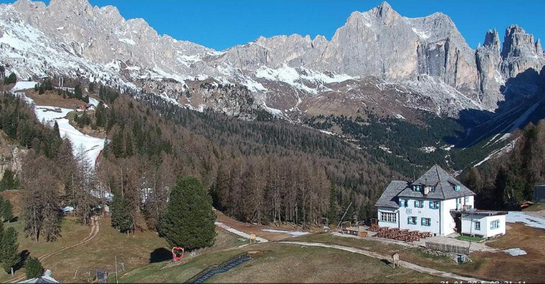 Webcam Vigo di Fassa-Pera-Ciampedìe - Vigo - Roda de Vael -Dolomiti di Fassa