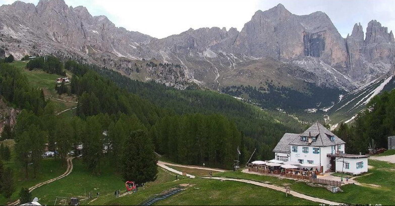 Webcam Vigo di Fassa-Pera-Ciampedìe - Vigo - Roda de Vael -Dolomiti di Fassa