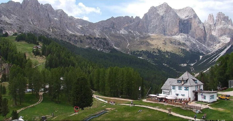 Webcam Vigo di Fassa-Pera-Ciampedìe - Vigo - Roda de Vael -Dolomiti di Fassa