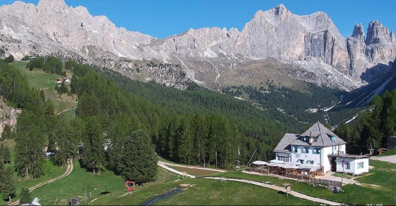 Webcam Vigo di Fassa-Pera-Ciampedìe - Vigo - Roda de Vael -Dolomiti di Fassa