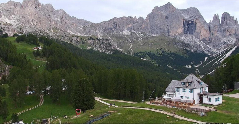 Webcam Vigo di Fassa-Pera-Ciampedìe - Vigo - Roda de Vael -Dolomiti di Fassa