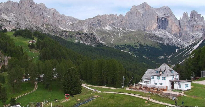 Webcam Vigo di Fassa-Pera-Ciampedìe - Vigo - Roda de Vael -Dolomiti di Fassa